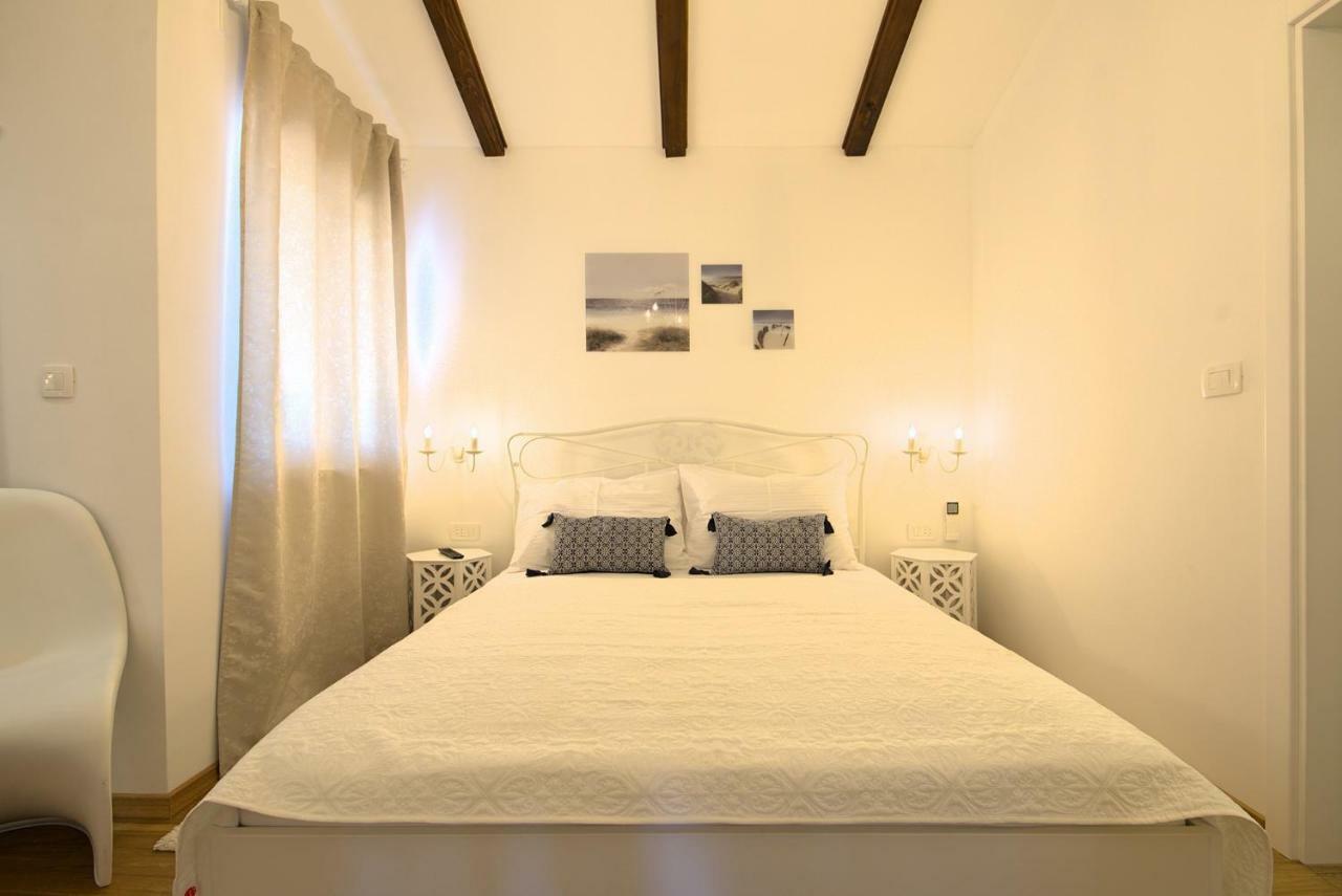 Villa Vespera Rosini Extérieur photo
