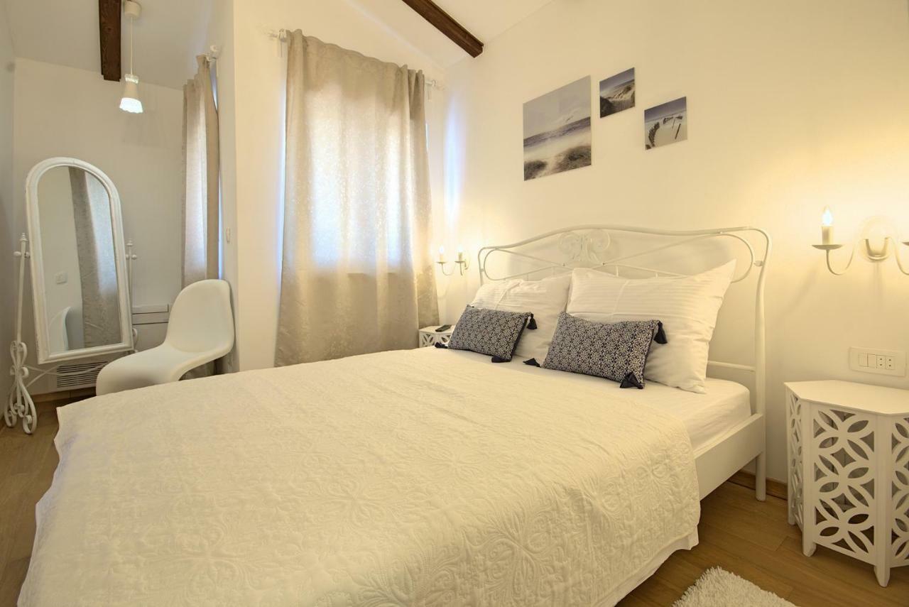 Villa Vespera Rosini Extérieur photo