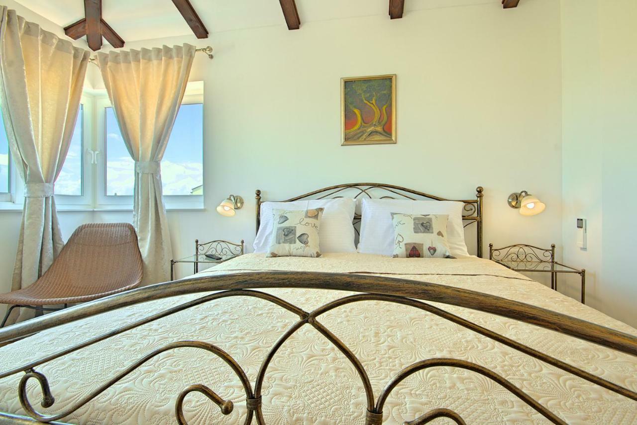 Villa Vespera Rosini Extérieur photo