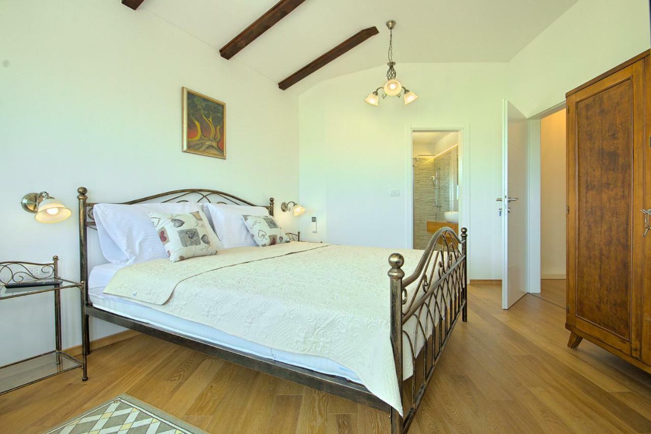 Villa Vespera Rosini Extérieur photo